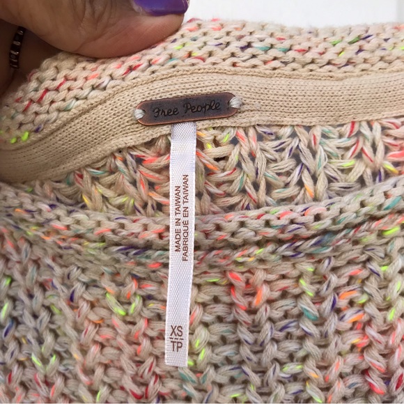 💙Free People Knit Sweater - Picture 2 of 10